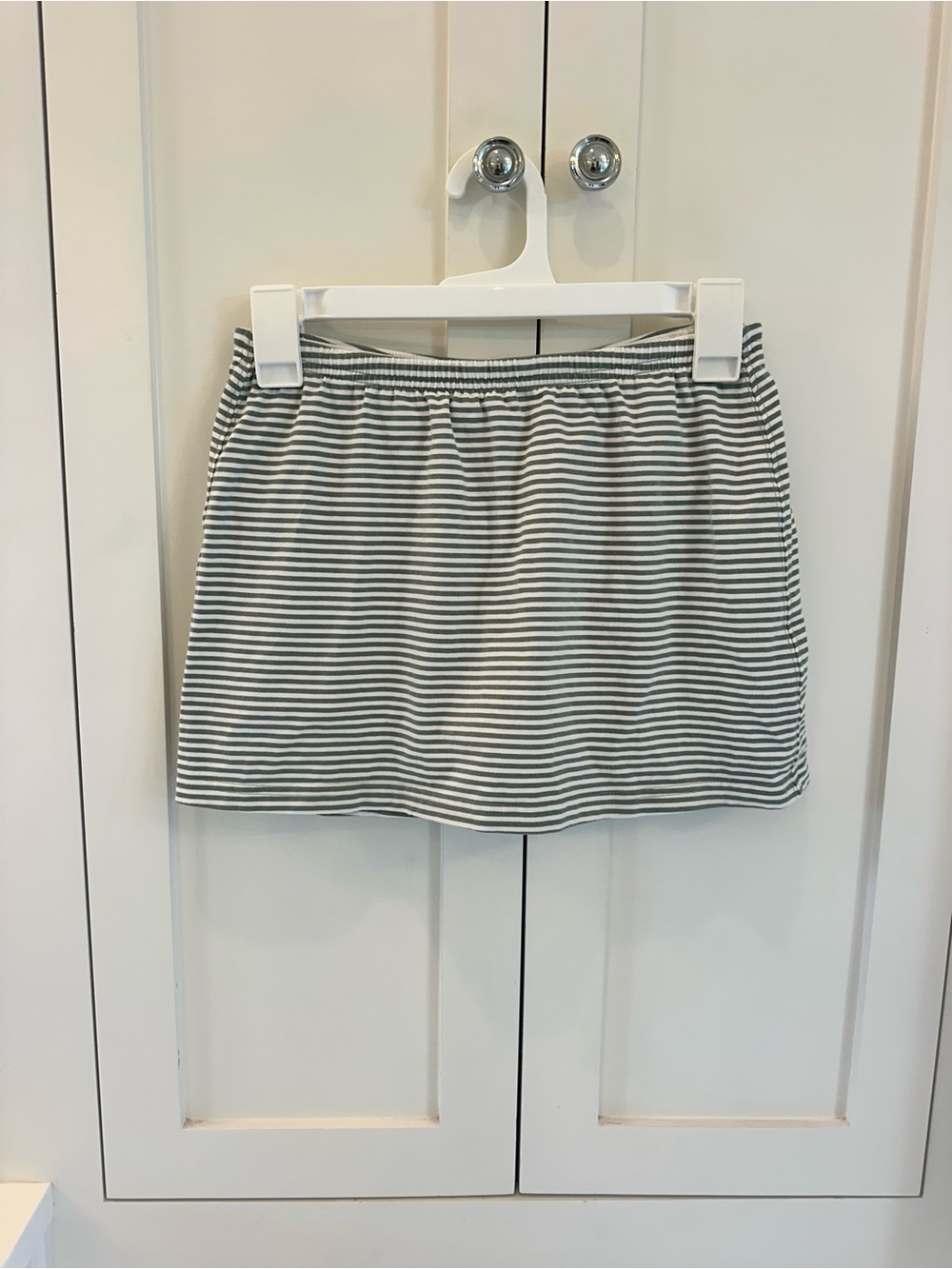 Striped Elastic-Waist Mini Skirt - Gray & White